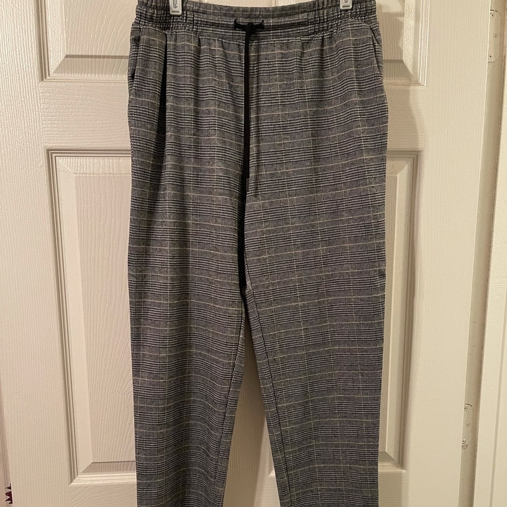 LIKE NEW A New Day stretch dress pant, elastic waist band